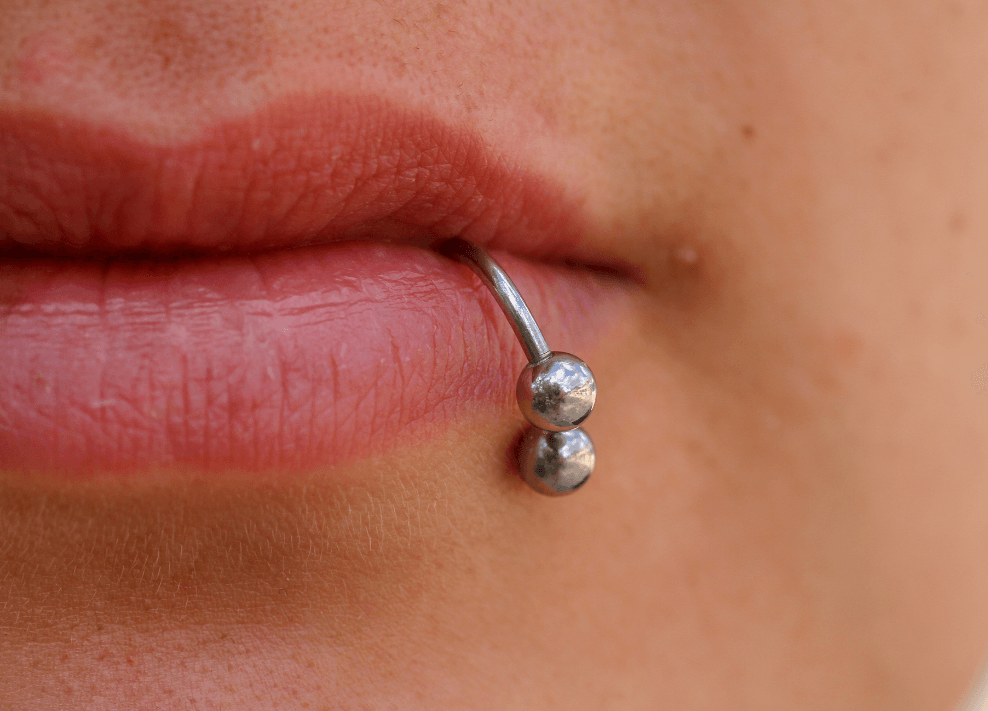 Oral piercing: what are the risks?